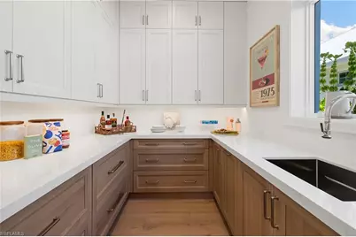 575 13th Ave S, Naples, FL 34102 - Photo 9