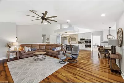 7209 Hendry Creek Dr, Fort Myers, FL 33908 - Photo 5