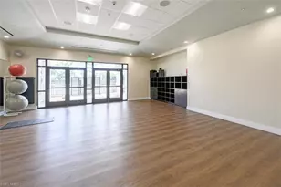 401 Countryside Dr, Naples, FL 34104 - Photo 31