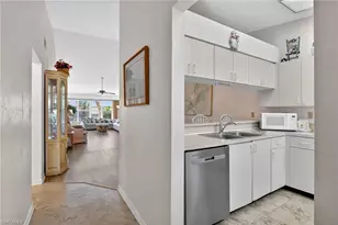 4210 Looking Glass Ln, Naples, FL 34112 - Photo 13