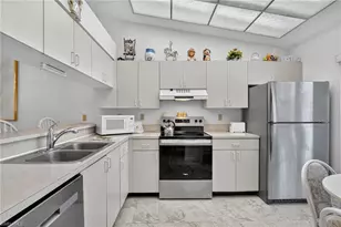 4210 Looking Glass Ln, Naples, FL 34112 - Photo 11