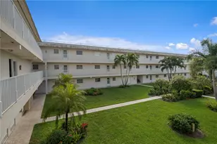 3150 Binnacle Dr, Naples, FL 34103 - Photo 13