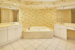 4951 Gulf Shore Blvd N, Naples, FL 34103 - Photo 9