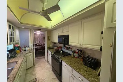 383 Harbour Dr #207, Naples, FL 34103 - Photo 5