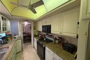 383 Harbour Dr, Naples, FL 34103 - Photo 5