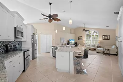 2215 SW 51st St, Cape Coral, FL 33914 - Photo 5