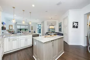 3821 Columbia Ct, Naples, FL 34119 - Photo 9