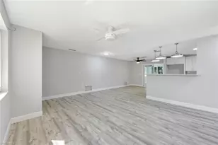 4862 Catalina Dr, Naples, FL 34112 - Photo 11