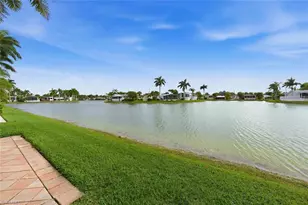 1055 Diamond Lake Cir, Naples, FL 34114 - Photo 29