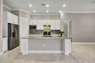 9350 Greyhawk Trl, Naples, FL 34120 - Photo 11