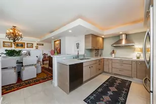 107 Clubhouse Ln, Naples, FL 34105 - Photo 5