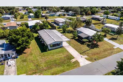 7627 Peyraud Dr, North Fort Myers, FL 33917 - Photo 19