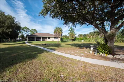 60 25th Ave NW, Naples, FL 34120 - Photo 7