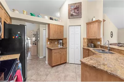 60 25th Ave NW, Naples, FL 34120 - Photo 13