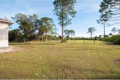 60 25th Ave NW, Naples, FL 34120 - Photo 41