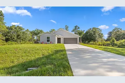 206 Preston St, Lehigh Acres, FL 33974 - Photo 3