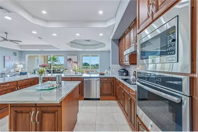 558 Avellino Isles Cir #14102, Naples, FL 34119 - Photo 7