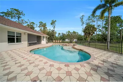 860 Desoto Blvd N, Naples, FL 34120 - Photo 11