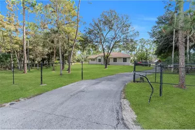 860 Desoto Blvd N, Naples, FL 34120 - Photo 3