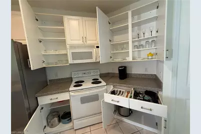 1335 Sweetwater Cv #202, Naples, FL 34110 - Photo 9