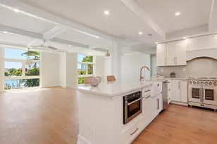 400 Park Shore Dr, Naples, FL 34103 - Photo 5