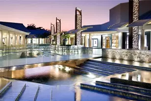 400 Park Shore Dr, Naples, FL 34103 - Photo 15