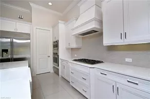 6604 Costa Cir, Naples, FL 34113 - Photo 17