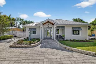 740 5th Ave N, Naples, FL 34102 - Photo 1