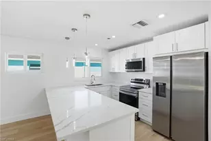 814 101st Ave N, Naples, FL 34108 - Photo 15