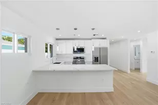 814 101st Ave N, Naples, FL 34108 - Photo 13