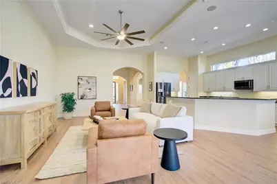 28600 Pienza Ct, Bonita Springs, FL 34135 - Photo 7
