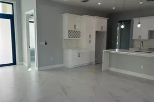 2603 24th Ave SE, Naples, FL 34117 - Photo 5