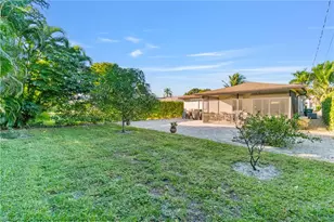 640 110th Ave N, Naples, FL 34108 - Photo 33