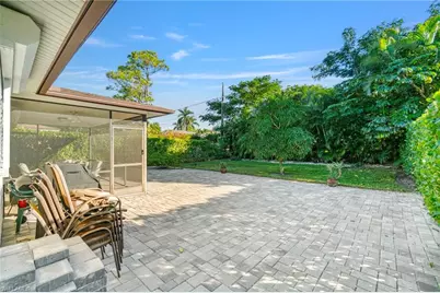 640 110th Ave N, Naples, FL 34108 - Photo 29