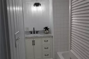 151 Pine Key Ln, Naples, FL 34114 - Photo 15