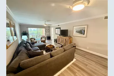 300 Horse Creek Dr #307, Naples, FL 34110 - Photo 9