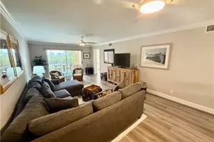 300 Horse Creek Dr, Naples, FL 34110 - Photo 9