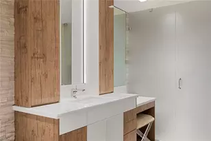 6897 Grenadier Blvd, Naples, FL 34108 - Photo 29