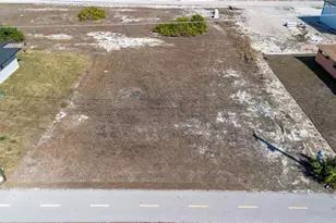 1241 Kismet Pkwy W, Cape Coral, FL 33993 - Photo 3