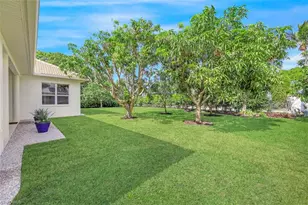 677 5th Ave N, Naples, FL 34102 - Photo 27