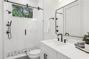 677 5th Ave N, Naples, FL 34102 - Photo 23