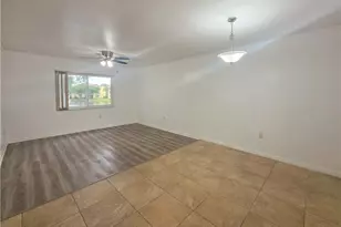 8287 Key Royal Ln, Naples, FL 34119 - Photo 5