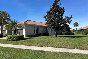 2081 Crestview Way, Naples, FL 34119 - Photo 3