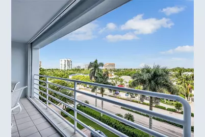 4751 Gulf Shore Blvd N #602, Naples, FL 34103 - Photo 9