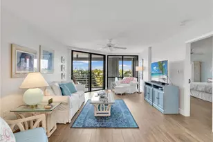 4751 Gulf Shore Blvd N, Naples, FL 34103 - Photo 15