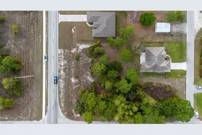 796 Bell Blvd S, Lehigh Acres, FL 33974 - Photo 7