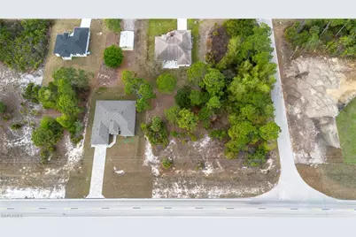 796 Bell Blvd S, Lehigh Acres, FL 33974 - Photo 5