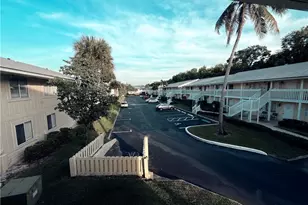 4613 Bayshore Dr, Naples, FL 34112 - Photo 13