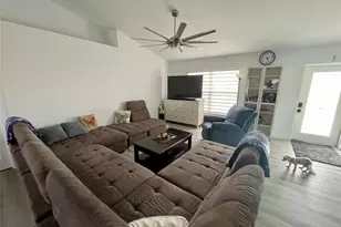 846 SW 15th St, Cape Coral, FL 33991 - Photo 9