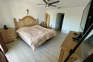 846 SW 15th St, Cape Coral, FL 33991 - Photo 11